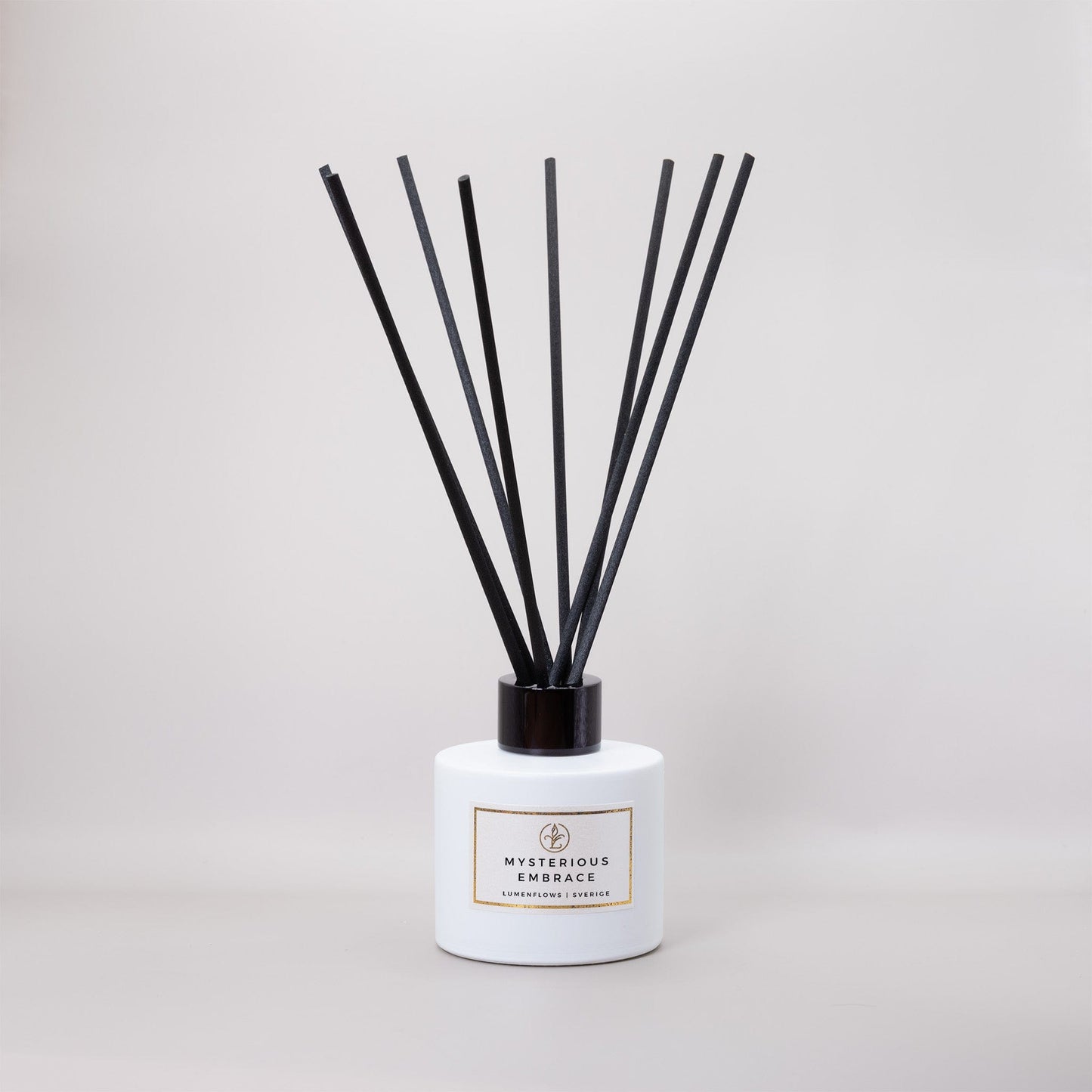Reed Diffuser | Mysterious Embrace Black Black - LumenFlows 5